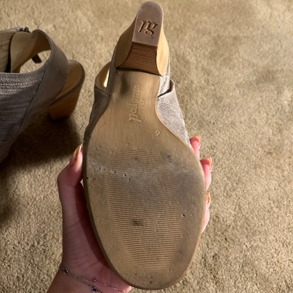 Paul Green Open Toe Gray Wedges - Picture 5 of 5